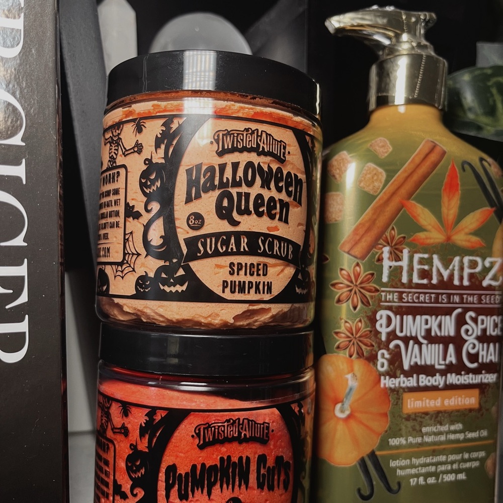 🖤SOLD🖤 - Picture 2 of 3